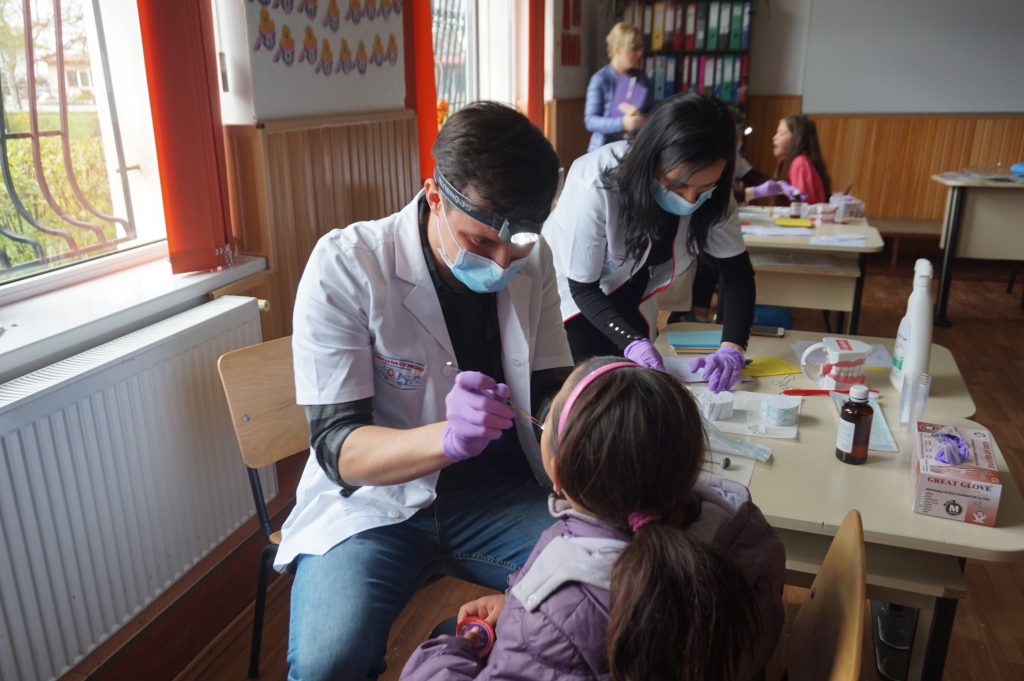 Caravana cu medici (1)